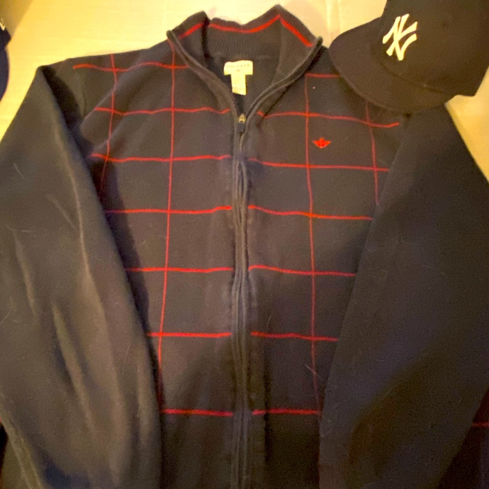 Dockers zip up sweater with Dodgers full back hat
